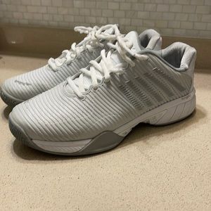 🎾 K-Swiss tennis court shoes